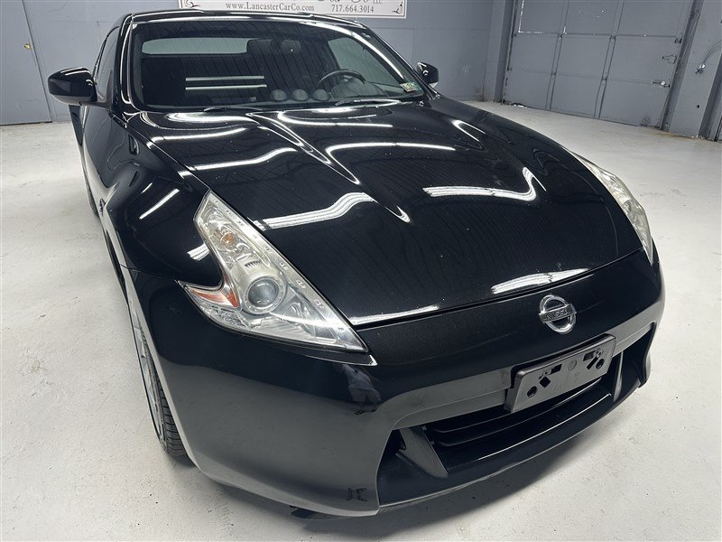 Used 2011 Nissan 370Z Coupe w/ Sport Pkg RWD image 8