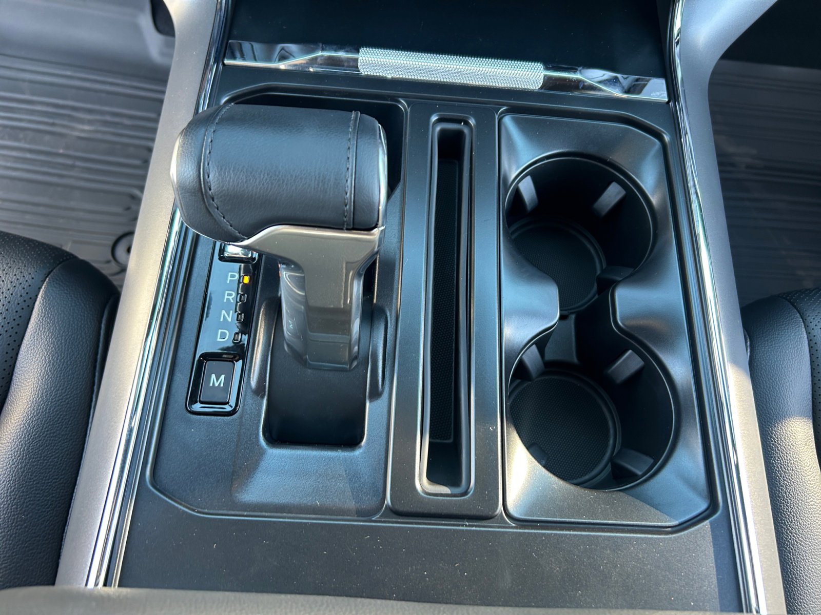 New 2025 Ford F150 Lariat w/ Equipment Group 501A Mid image 15