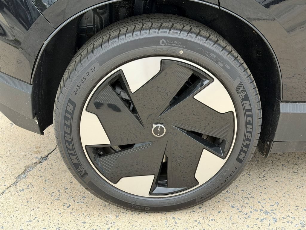 New 2026 Volvo EX30 Plus w/ Protection Package Premier AWD/4WD image 6