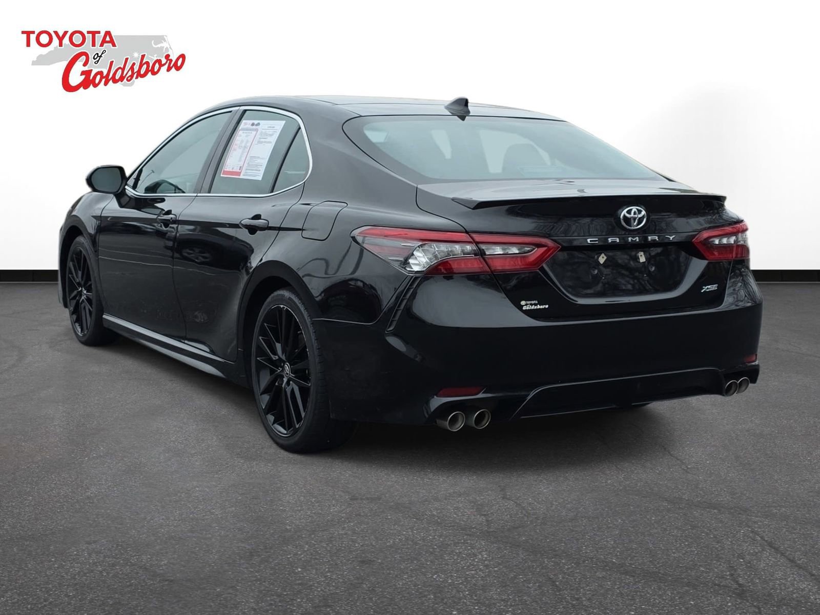 Used 2021 Toyota Camry XSE image 7