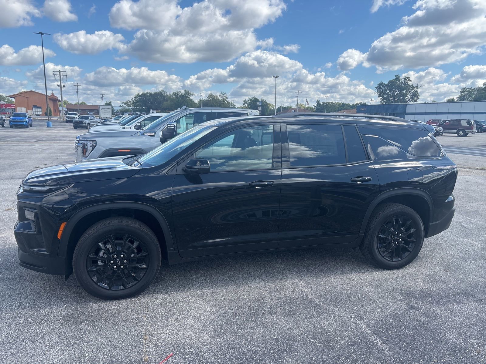 New 2026 Chevrolet Traverse High Country image 3