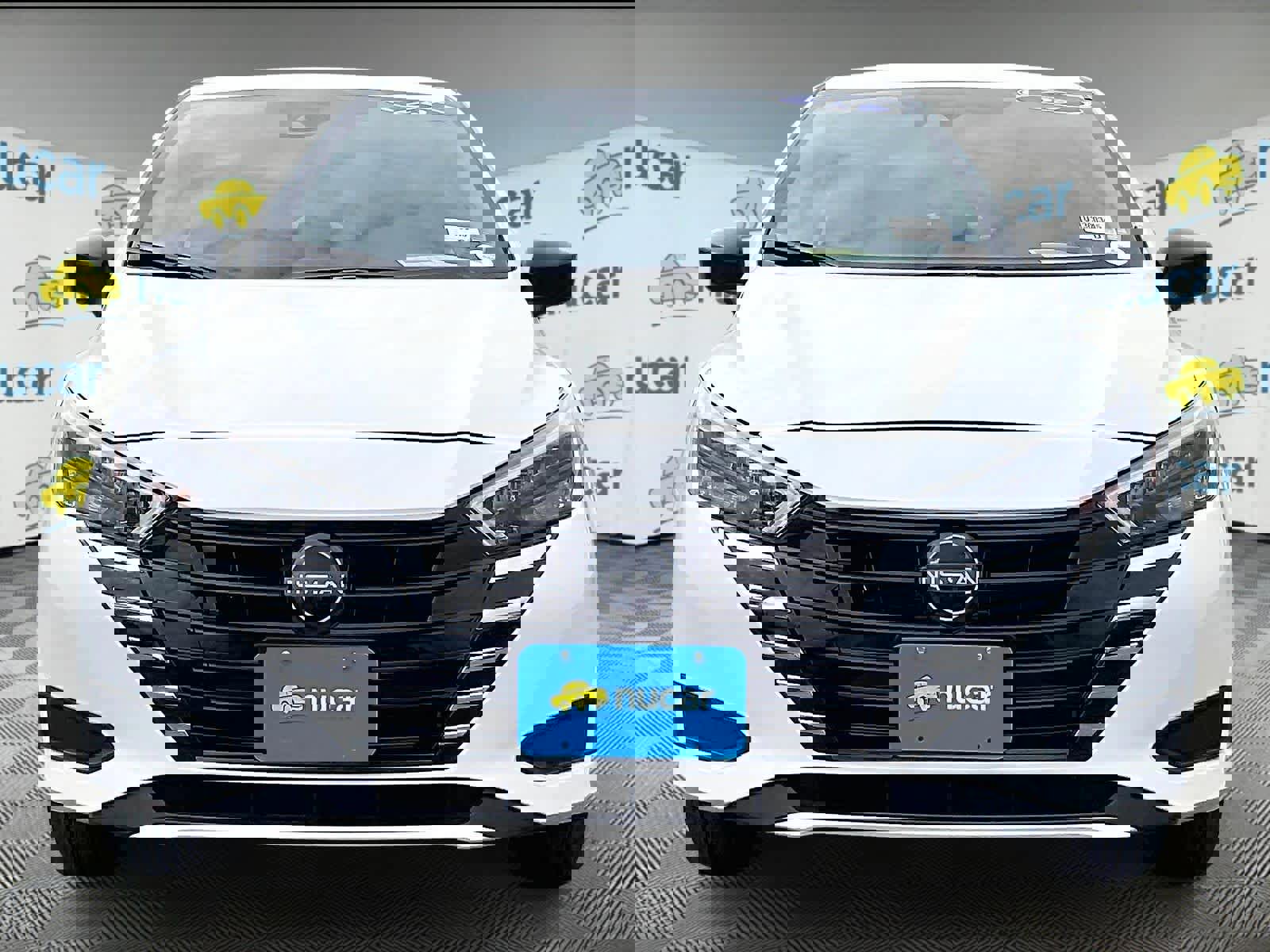 Used 2025 Nissan Versa S w/ Trunk Package image 2