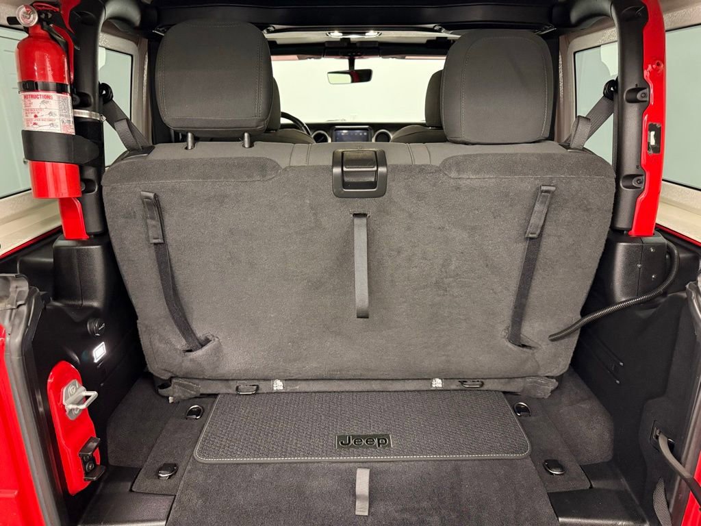 Used 2021 Jeep Wrangler Sport image 12