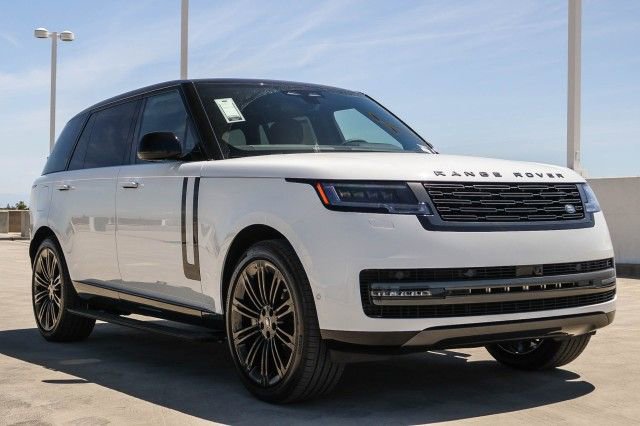 New 2025 Land Rover Range Rover Long Wheelbase SE image 3