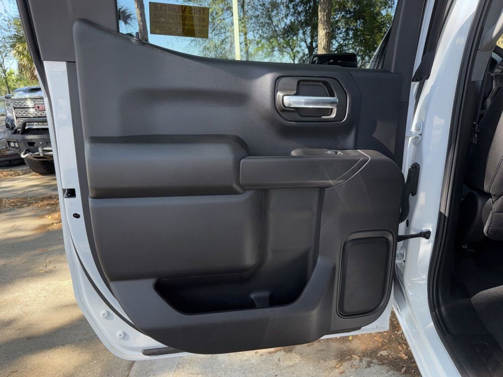 Used 2025 Chevrolet Silverado 1500 Custom Trail Boss AWD/4WD image 26