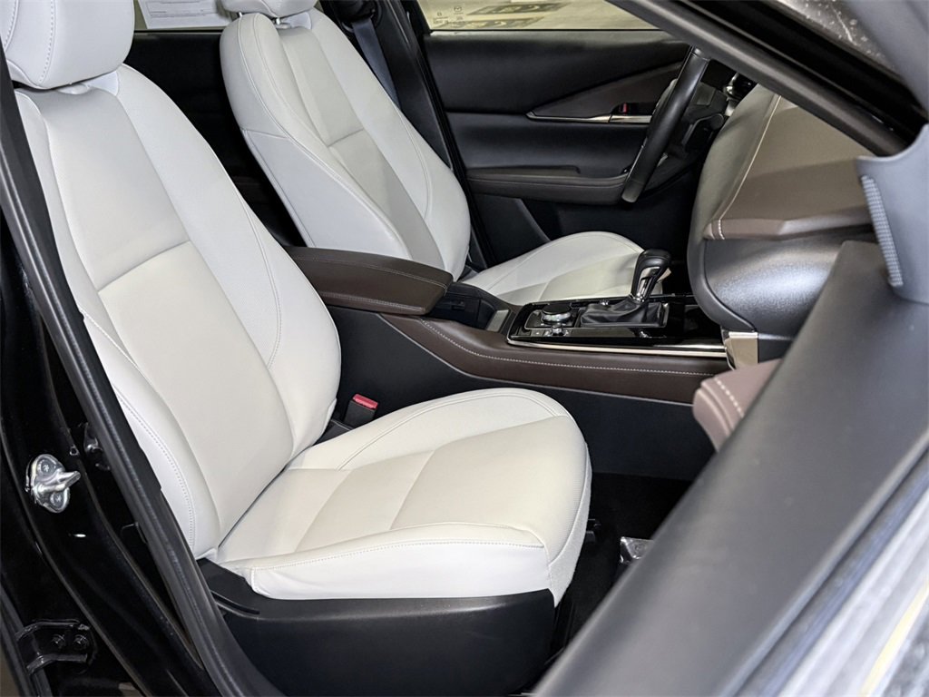 Used 2023 MAZDA CX-30 AWD 2.5 S w/ Premium Package image 13