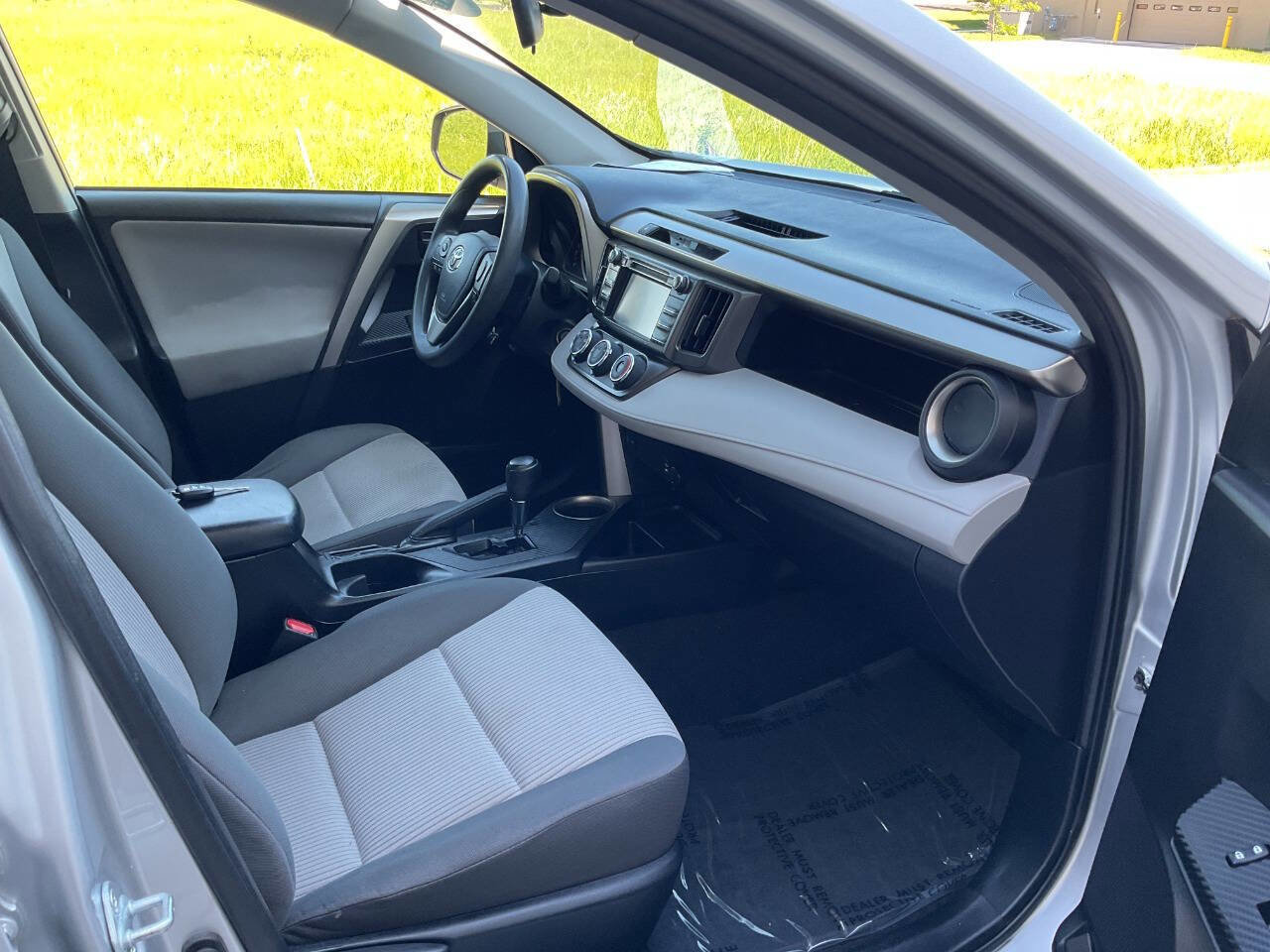 Used 2014 Toyota RAV4 LE FWD image 35