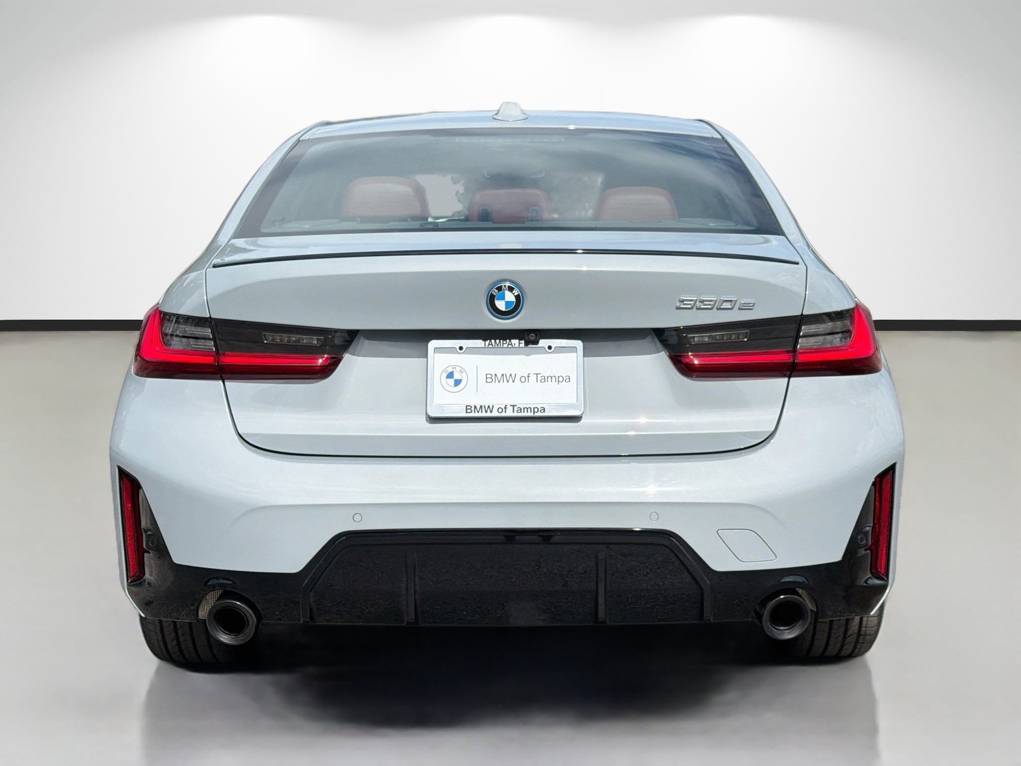 Used 2024 BMW 330e w/ Premium Package RWD image 4
