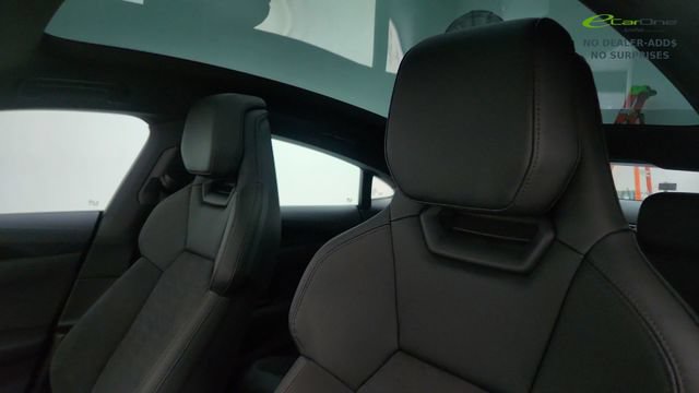 Used 2023 Audi e-tron GT Premium Plus AWD/4WD image 33