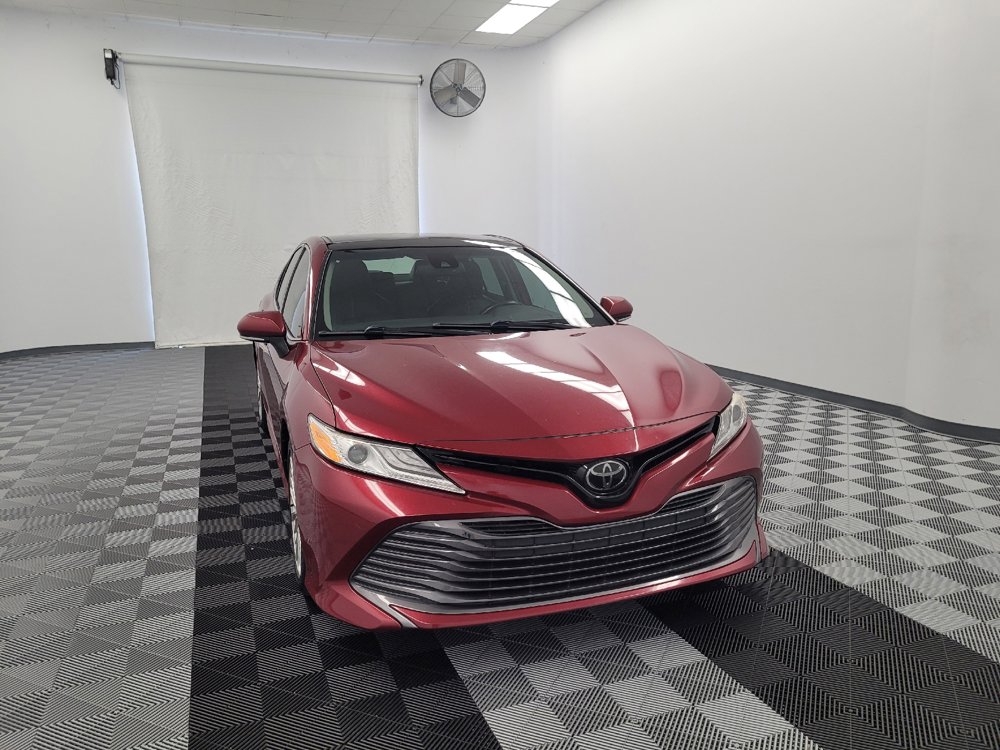 Used 2020 Toyota Camry XLE FWD image 14