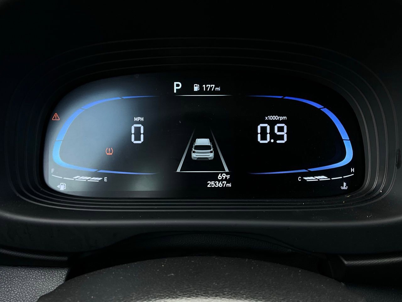 Used 2025 Hyundai Venue SEL image 38