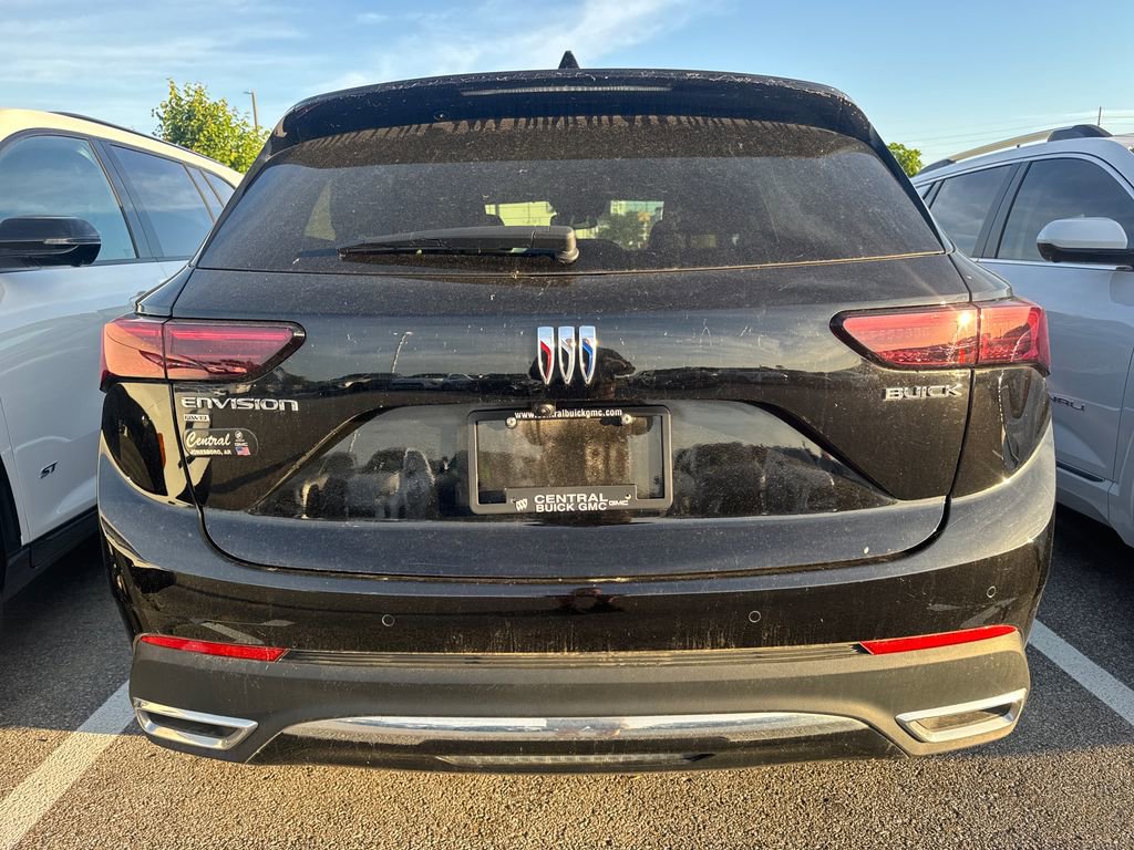 Used 2024 Buick Envision Preferred AWD/4WD image 2
