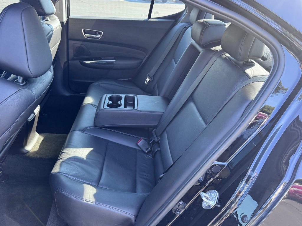 Used 2018 Acura TLX w/ Technology Package FWD image 30