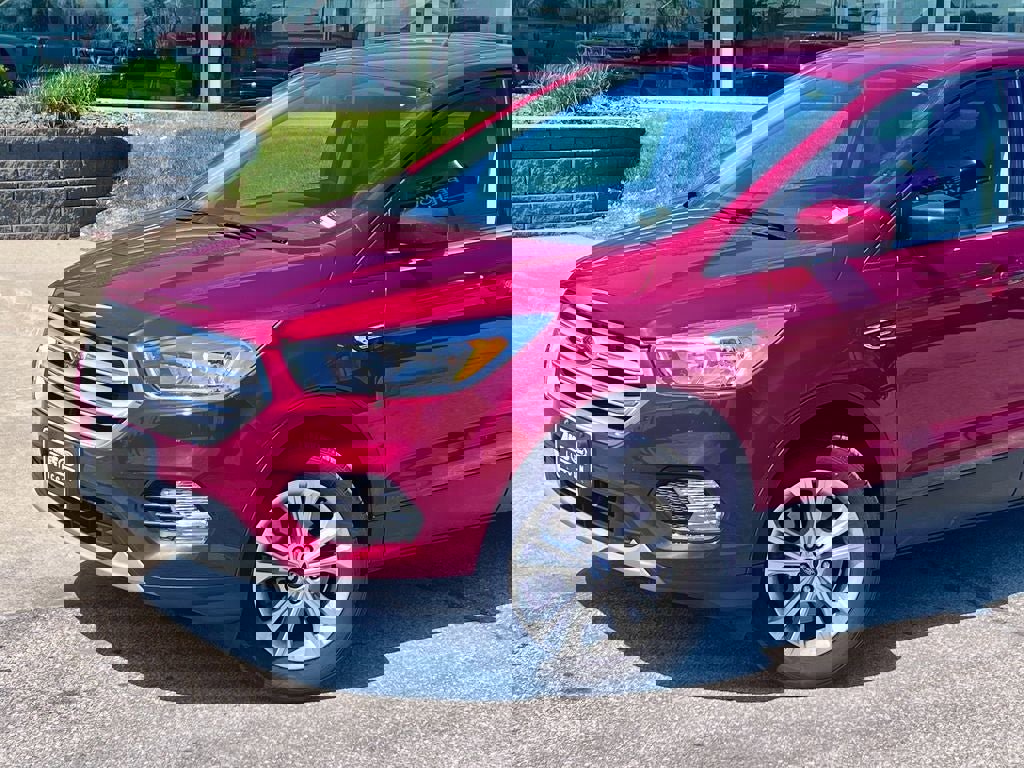 Certified 2019 Ford Escape SE AWD/4WD image 2