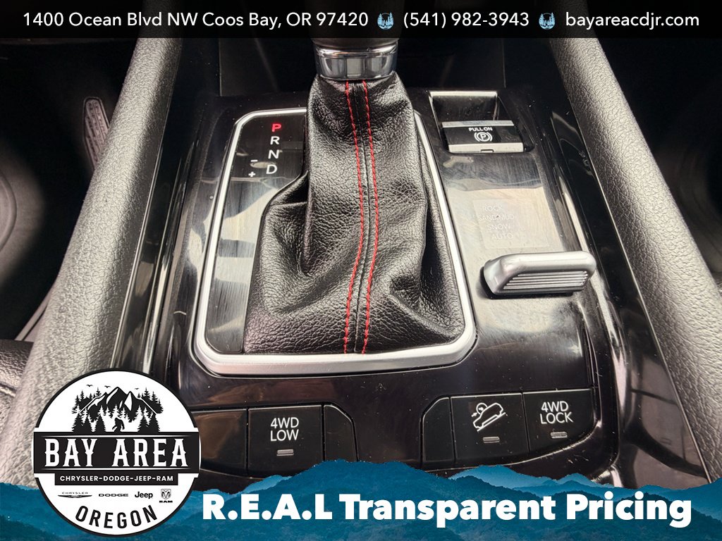 Used 2024 Jeep Compass Trailhawk w/ Trailhawk Elite Group AWD/4WD image 19