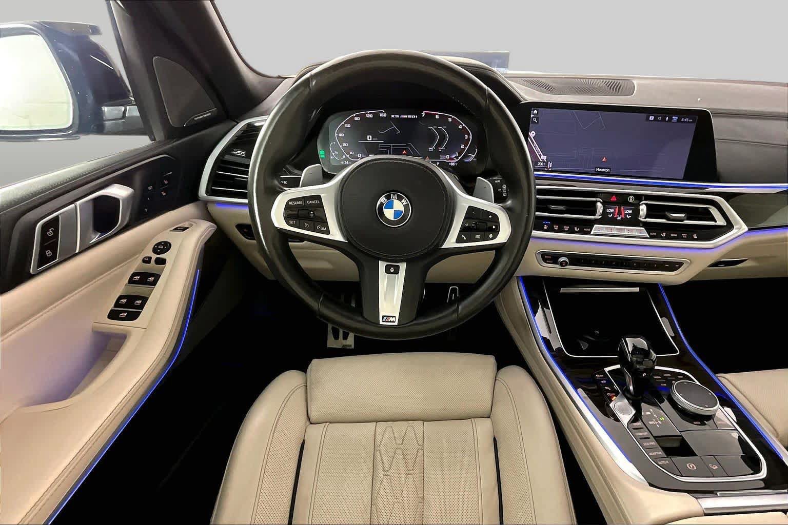 Used 2020 BMW X5 M50i w/ Premium Package AWD/4WD image 6