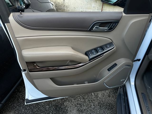 Used 2019 GMC Yukon XL SLT w/ Premium Edition image 13