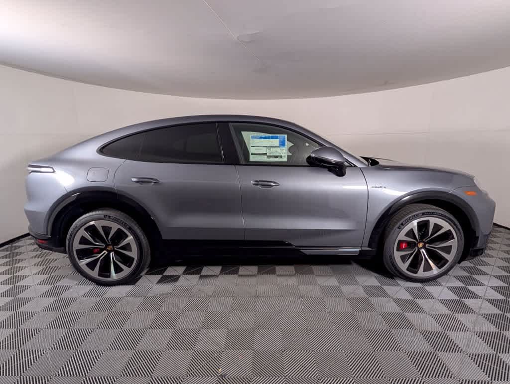 New 2026 Porsche Cayenne S AWD/4WD image 8