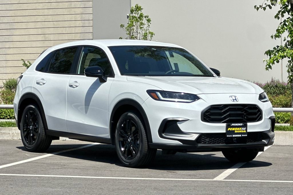 New 2026 Honda HR-V Sport image 2