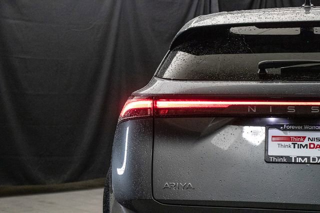 Used 2025 Nissan Ariya AWD image 12