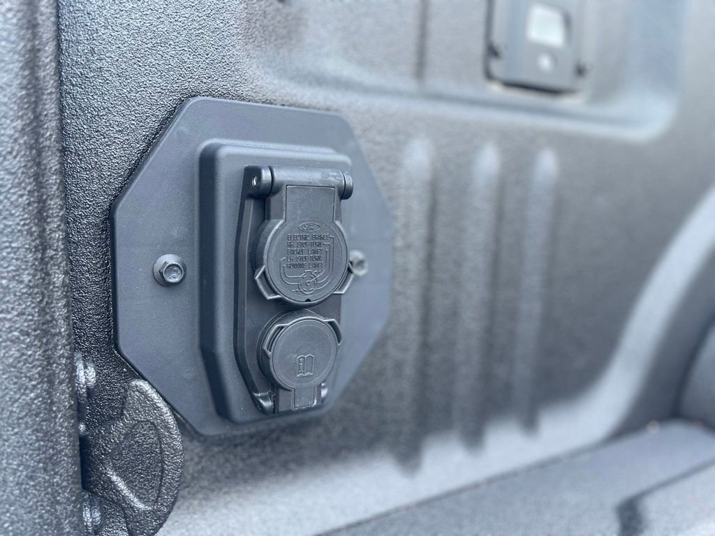 New 2025 Ford F250 Lariat w/ Lariat Ultimate Package image 37