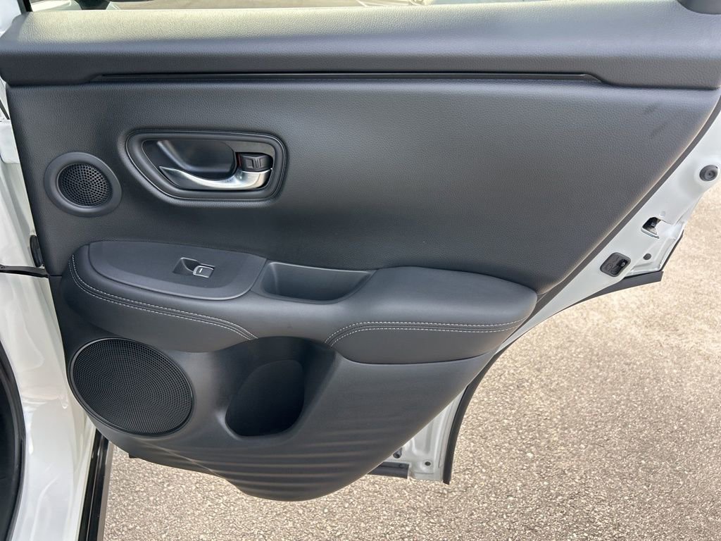 Used 2023 Honda HR-V EX-L image 45