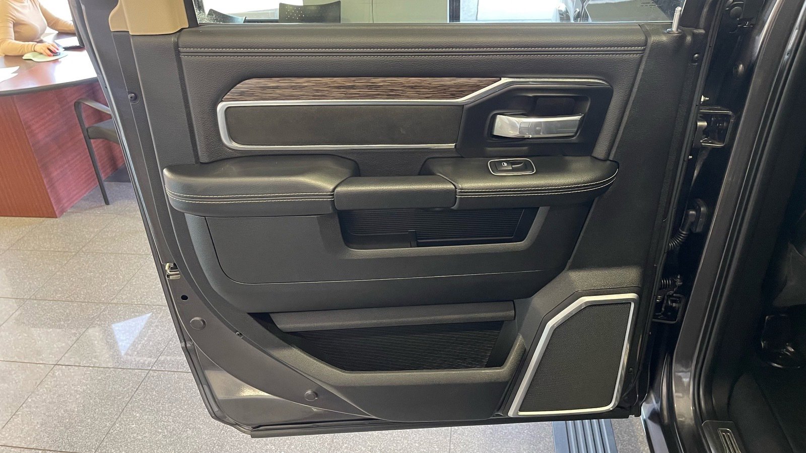 Used 2021 RAM 3500 Laramie image 34