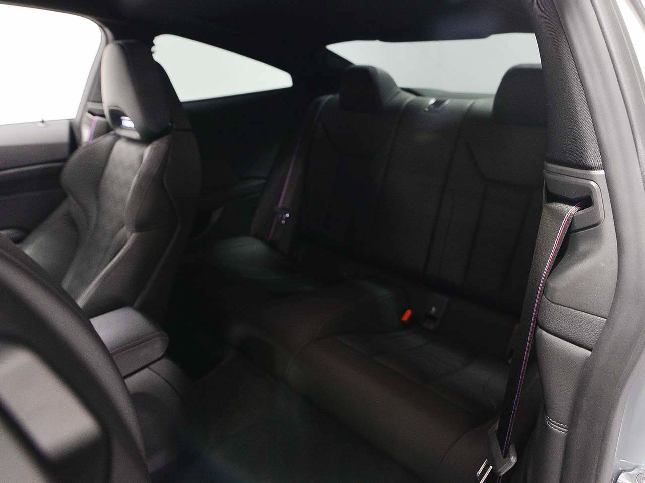Certified 2025 BMW M4 Competition w/ Executive Package image 8