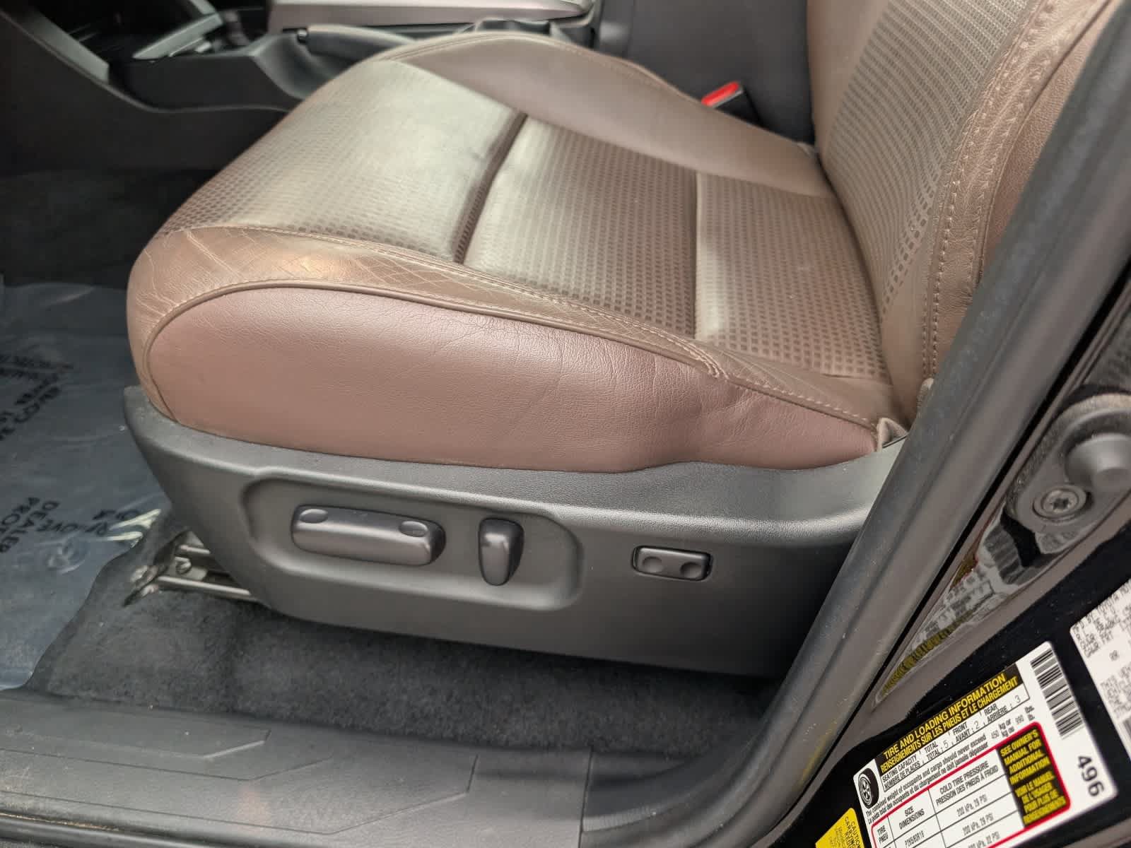 Used 2023 Toyota Tacoma Limited AWD/4WD image 20