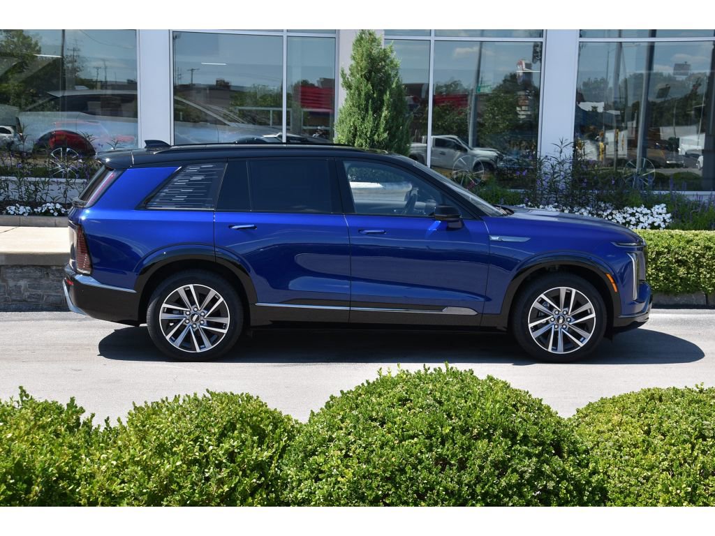 New 2026 Cadillac Vistiq Sport image 3