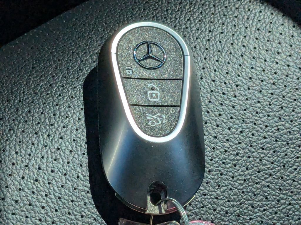 Certified 2026 Mercedes-Benz GLC 300 image 26
