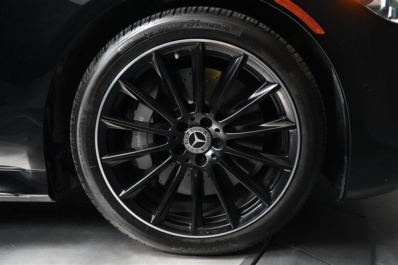 Used 2022 Mercedes-Benz S 500 4MATIC w/ AMG Line Package image 38