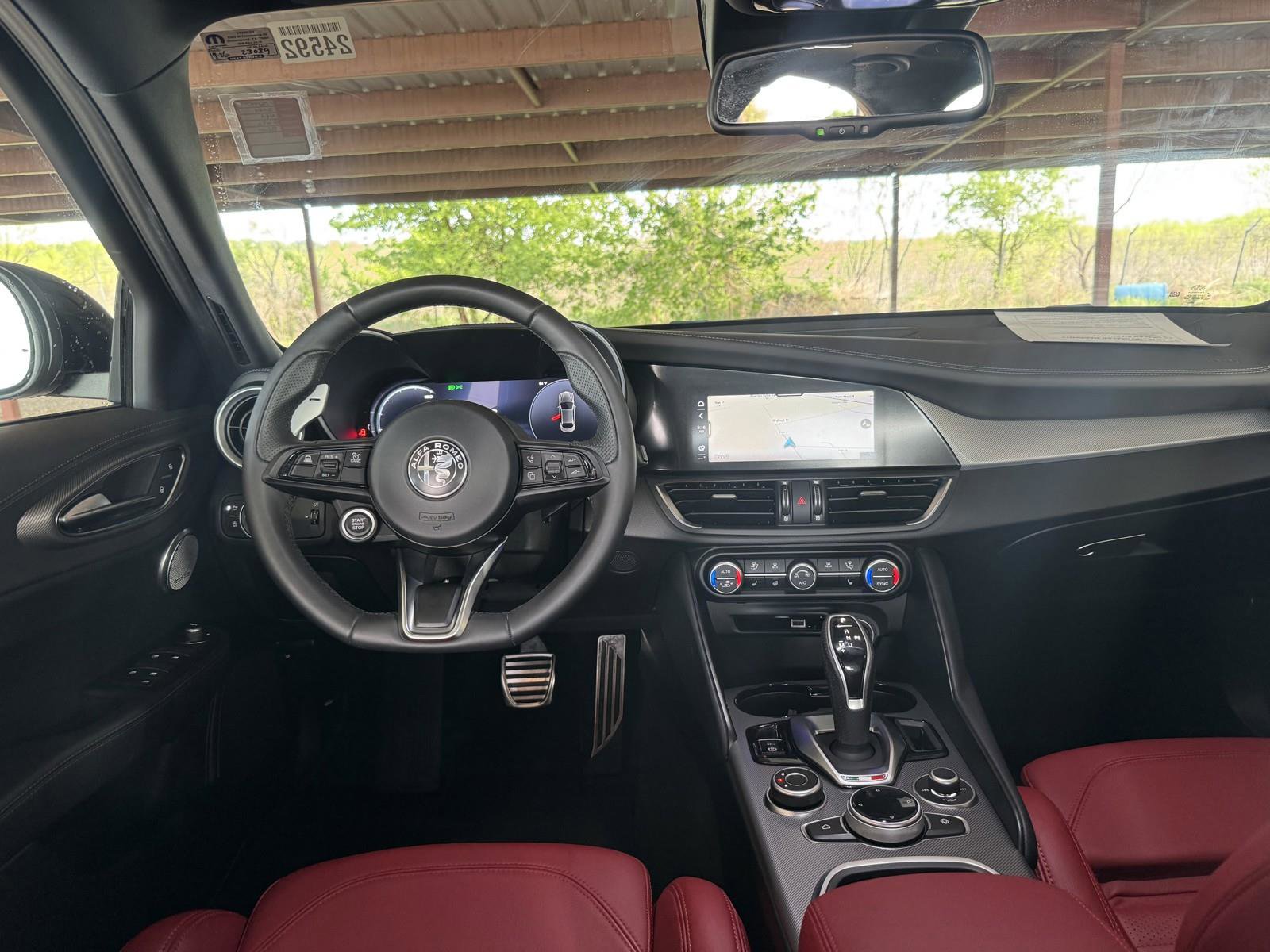 Used 2024 Alfa Romeo Giulia Veloce image 23