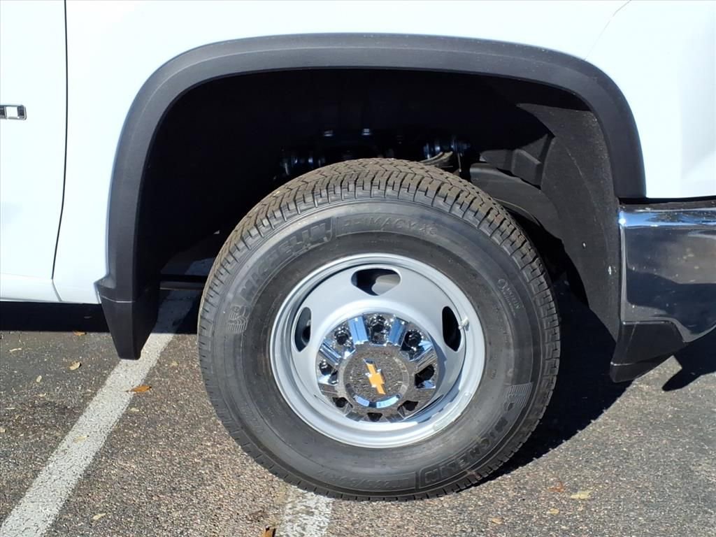 New 2026 Chevrolet Silverado 3500 LT image 6