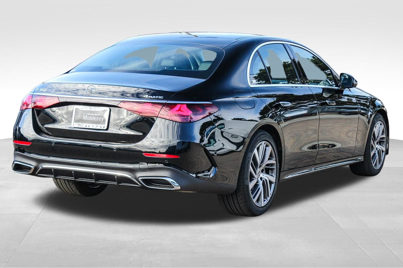 New 2026 Mercedes-Benz E 350 4MATIC Sedan image 8