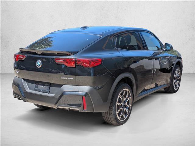 Used 2026 BMW X2 xDrive28i w/ Technology Package AWD/4WD image 2