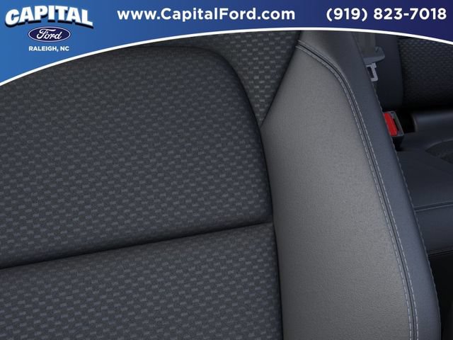New 2025 Ford Escape SE FWD image 16