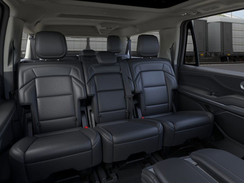 New 2026 Lincoln Navigator L Reserve image 11