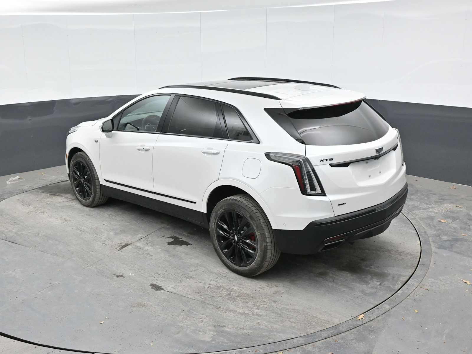 New 2026 Cadillac XT5 Sportv w/ LPO, Onyx Lite Package AWD/4WD image 27