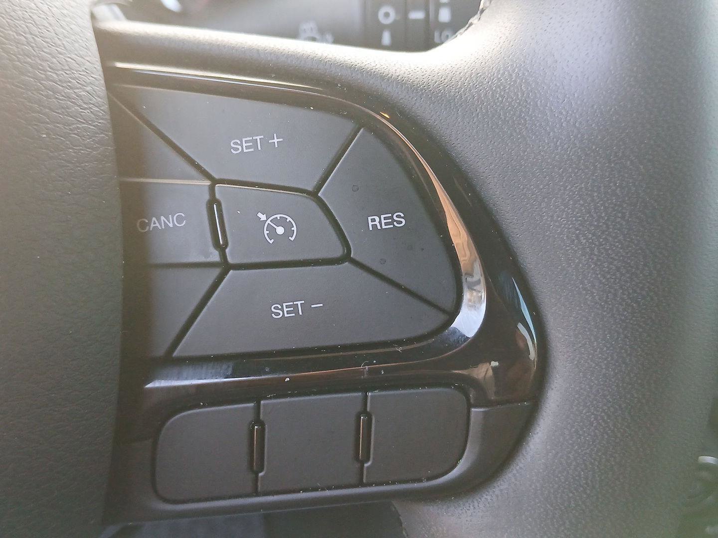 Used 2022 Jeep Renegade Altitude image 12