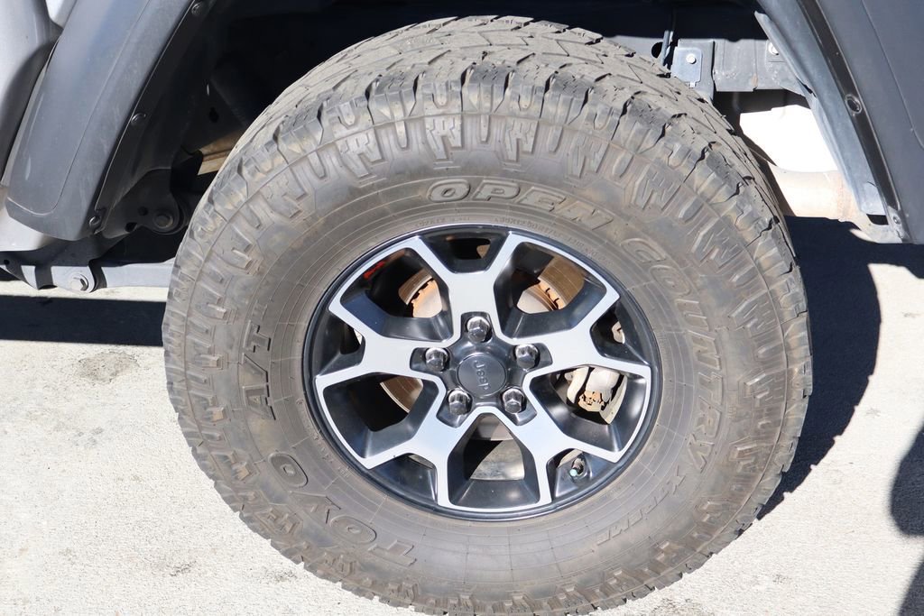 Used 2020 Jeep Gladiator Sport w/ Quick Order Package 24S image 35