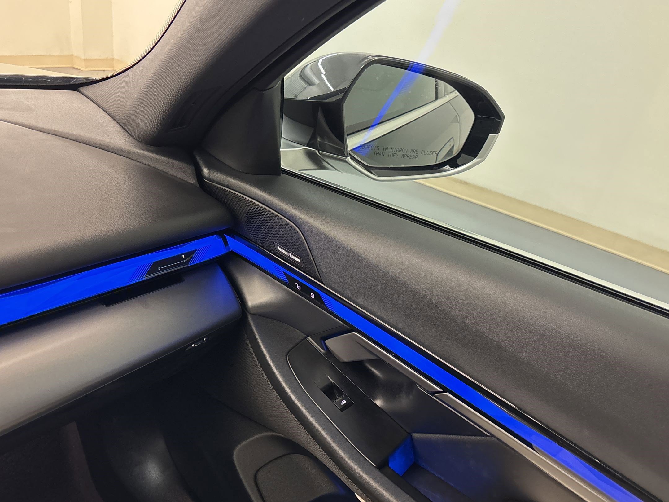 Certified 2024 BMW 540i xDrive w/ Executive Package AWD/4WD image 27