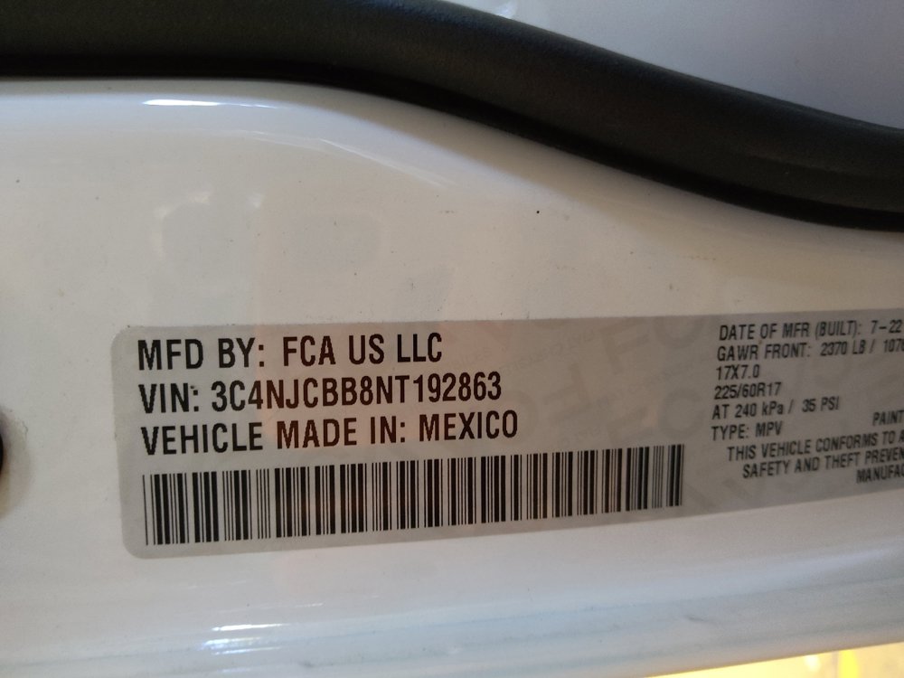 Used 2022 Jeep Compass Latitude FWD image 33