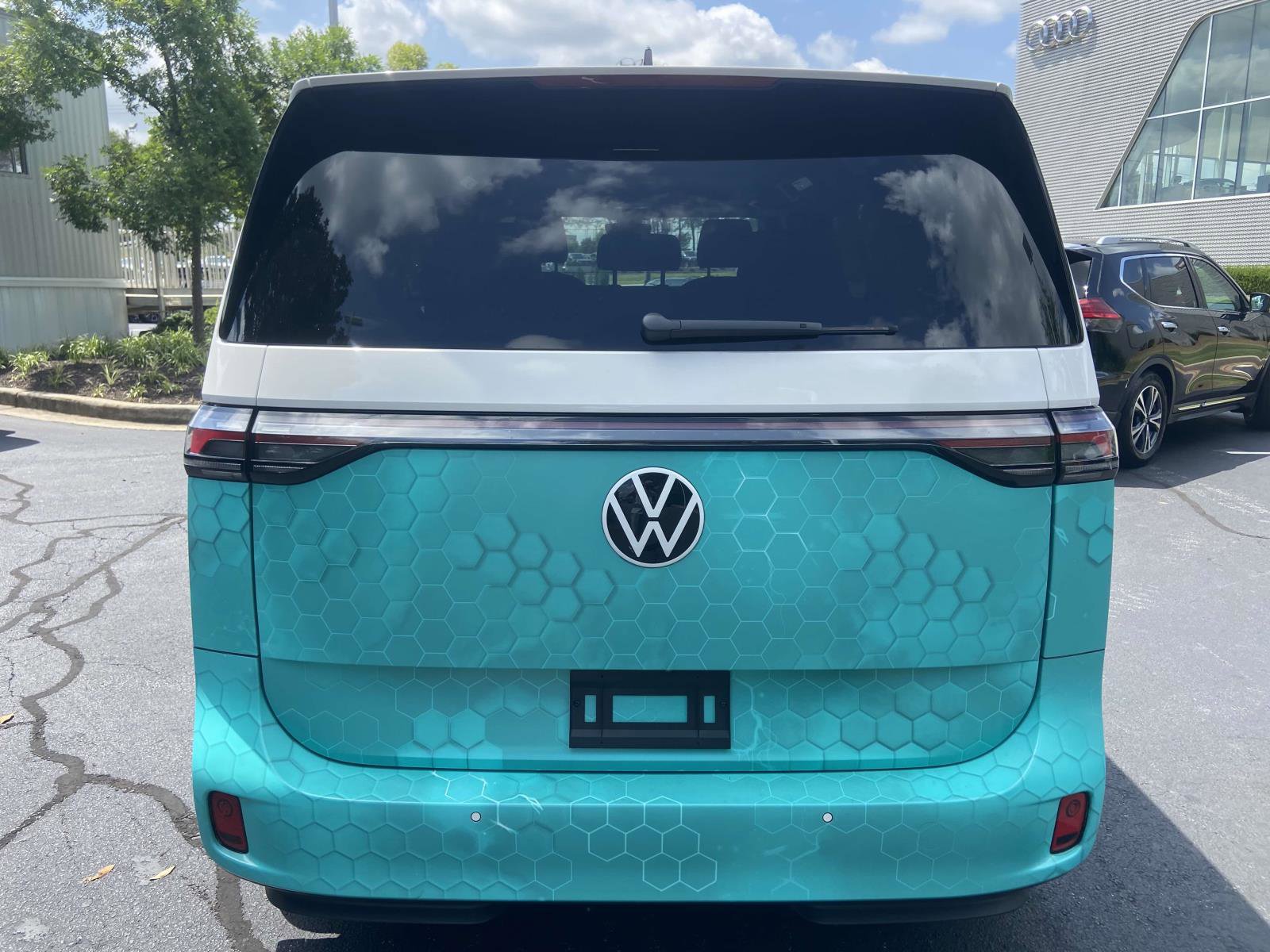 New 2025 Volkswagen ID. Buzz Pro S RWD image 8