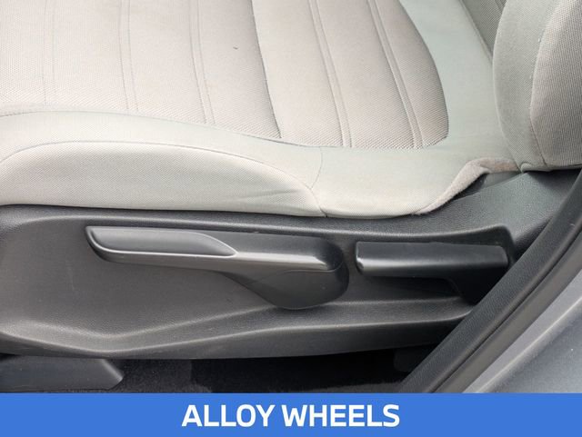 Used 2017 Honda CR-V LX image 9