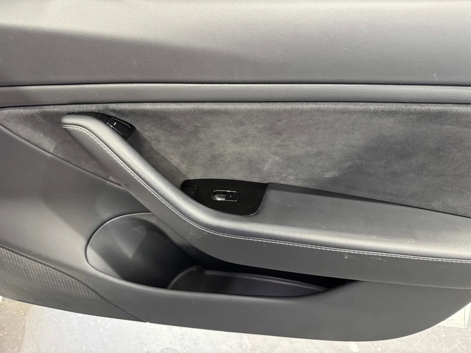 Used 2017 Tesla Model 3 Long Range RWD image 7