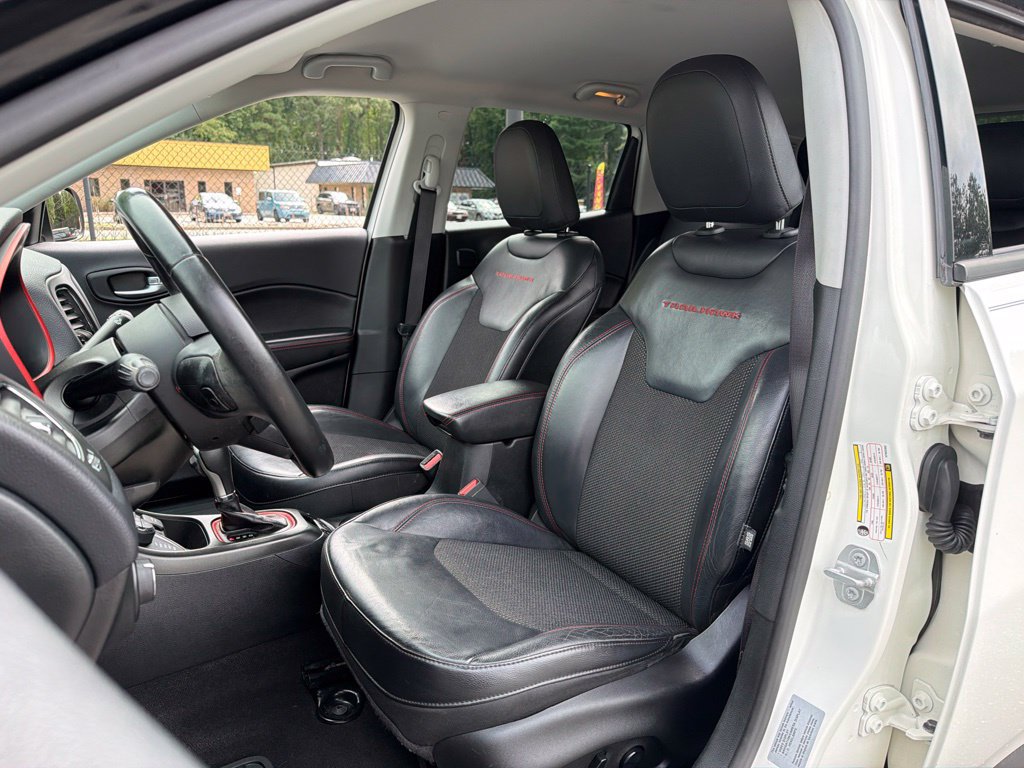 Used 2017 Jeep Compass Trailhawk w/ Popular Equipment Group AWD/4WD image 18