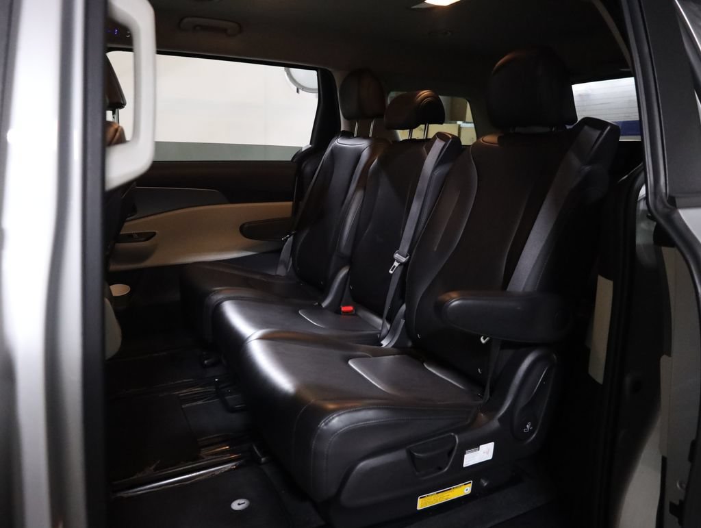 Used 2022 Kia Carnival LX FWD image 53