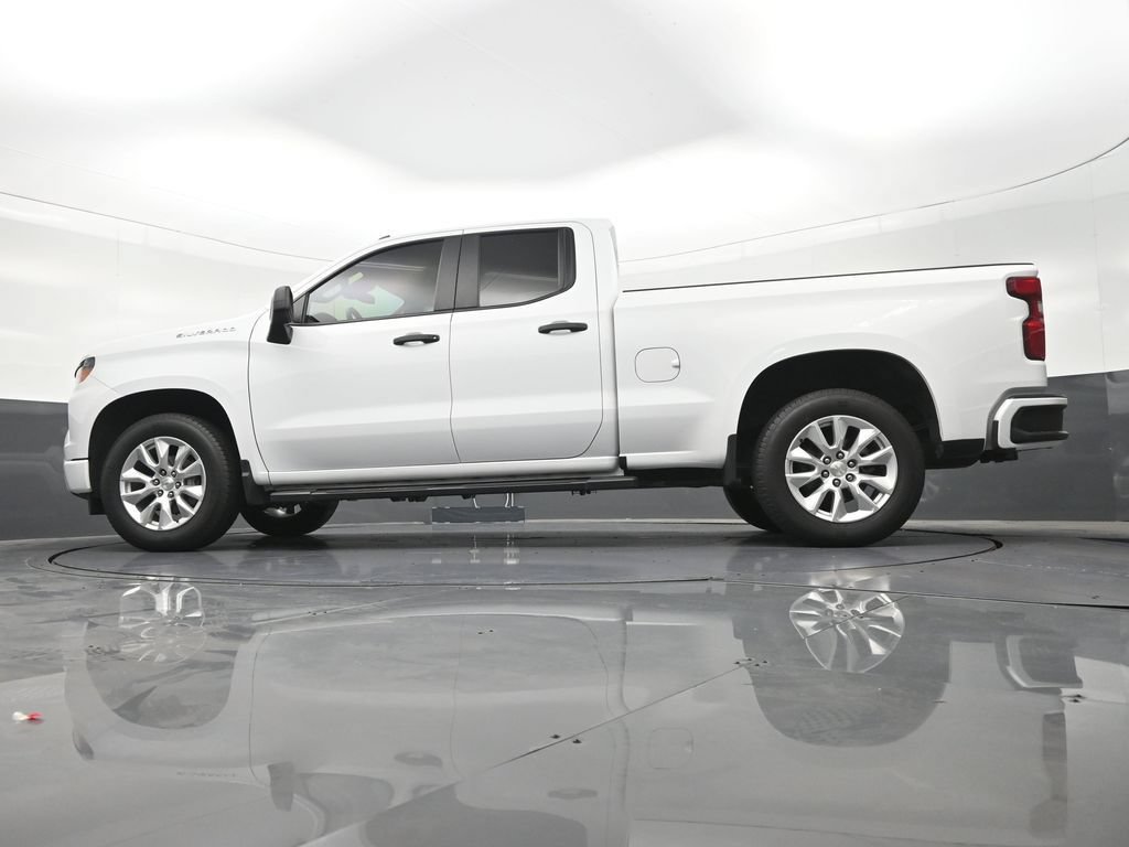 Used 2023 Chevrolet Silverado 1500 Custom RWD image 24