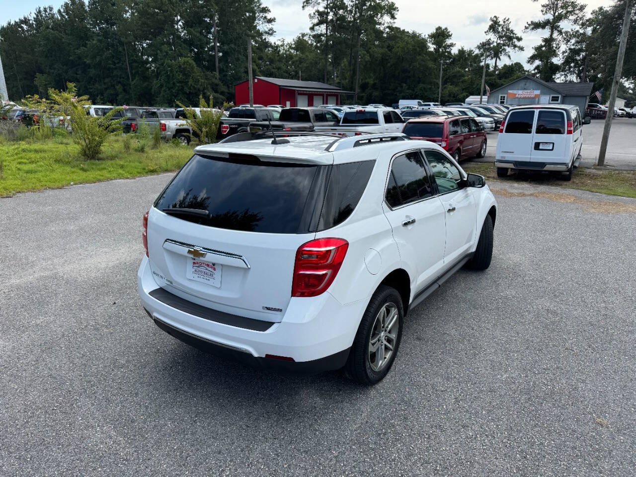 Used 2017 Chevrolet Equinox Premier w/ Enhanced Convenience Package AWD/4WD image 37